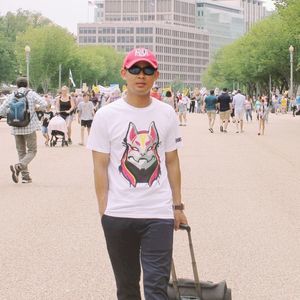 Meet your Posher, Dominic